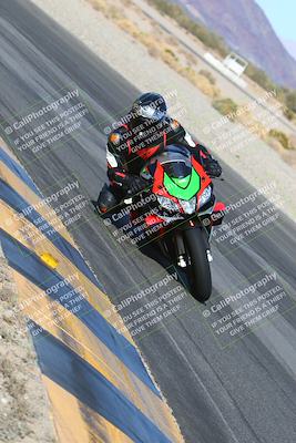 media/Jan-13-2024-SoCal Trackdays (Sat) [[9c032fe5aa]]/Turn 14 Inside (150pm)/